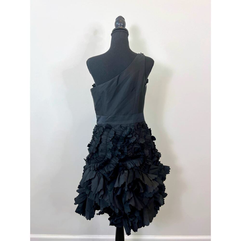 Marchesa Notte One Shoulder Floral Textured Dress in Black Size 6 Party Gothic - Picture 3 of 6